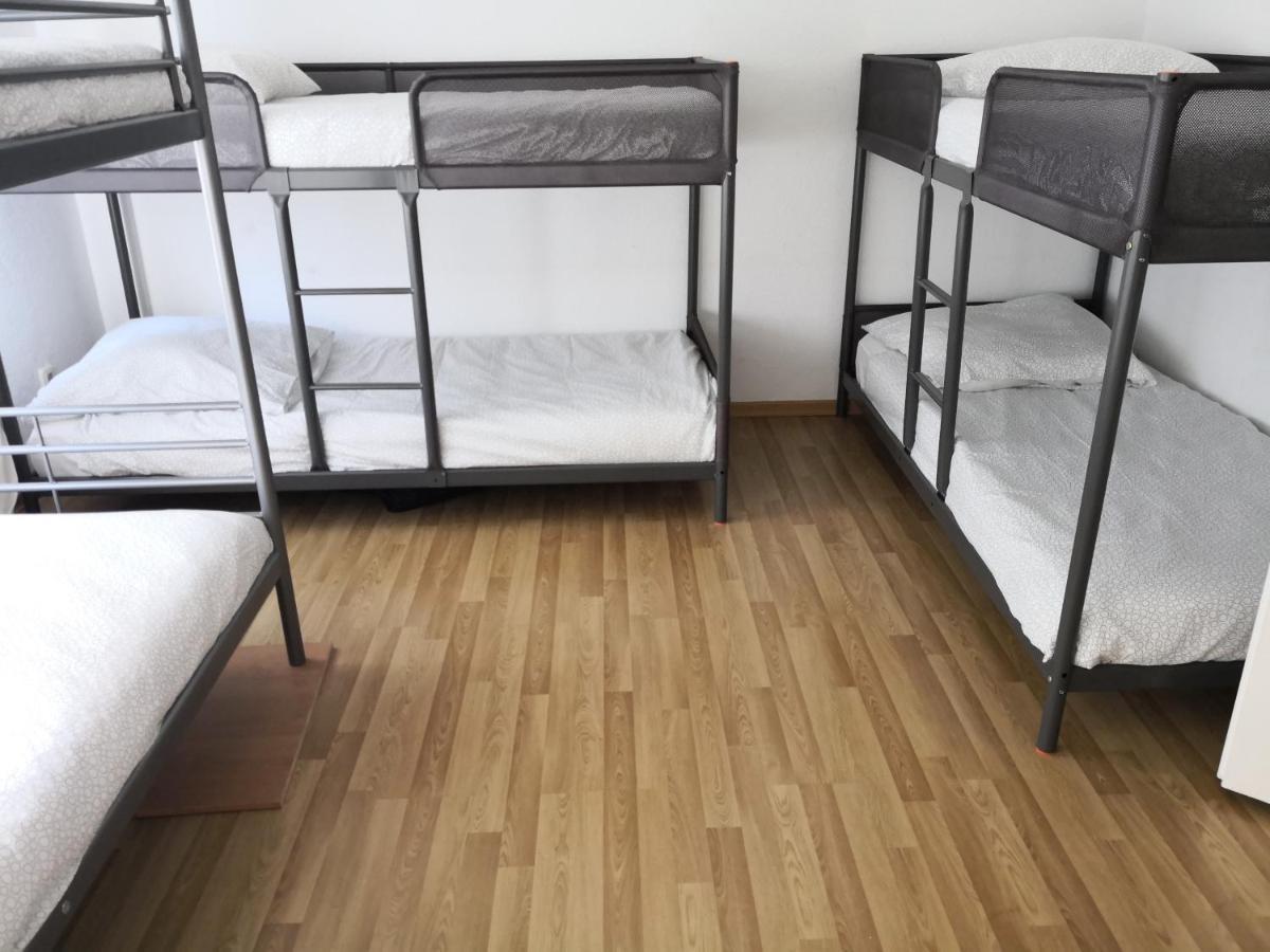Fussball Ecke Niederneuendorf Szoba fotó